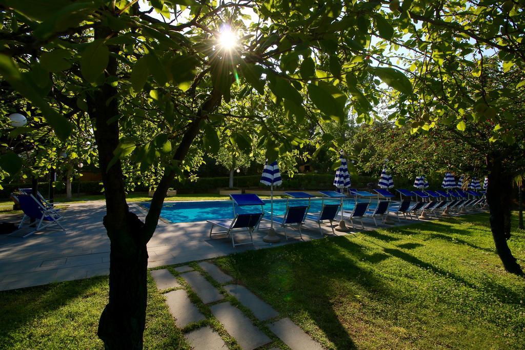 Villa Teresa Порт-Аццурро Экстерьер фото